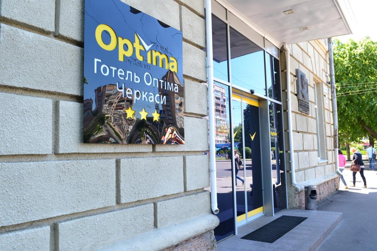 Optima Cherkasy Hotel Buitenkant foto