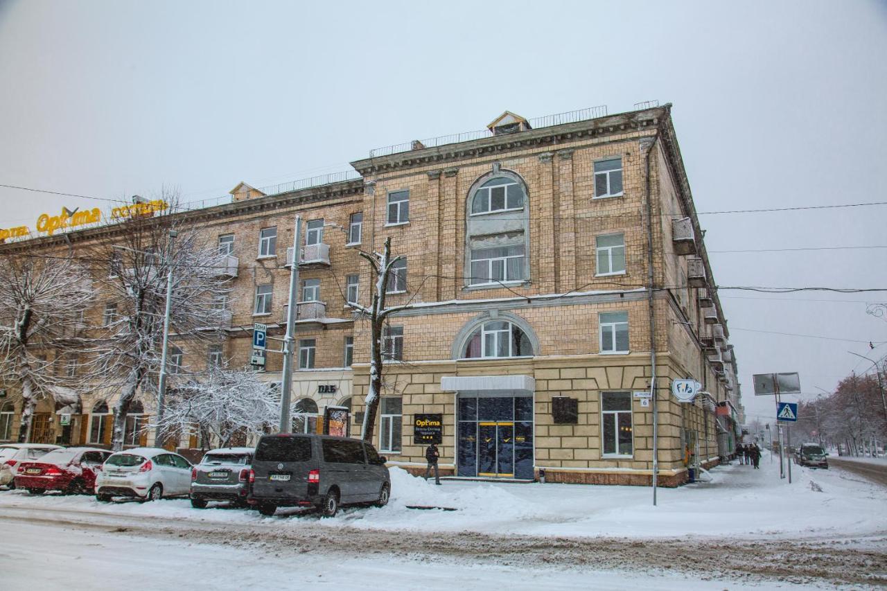 Optima Cherkasy Hotel Buitenkant foto